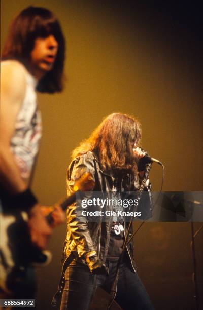 The Ramones, Joey Ramone, Johnny Ramone, Luna Theater, Brussels, Belgium, .