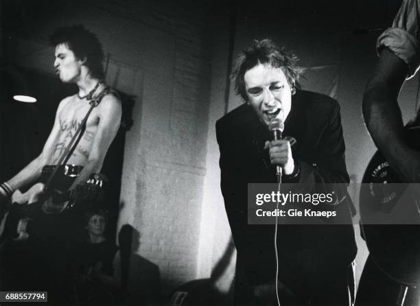 Johnny Rotten, Sid Vicious, The Sex Pistols, De Effenaar, Eindhoven, Holland, December 1977.