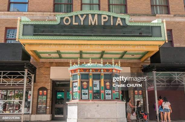 olympia theater - performing arts center imagens e fotografias de stock