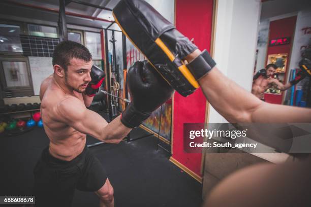 Boxing A Computer Man Punching Computer Photos and Premium High Res Pictures - Getty Images