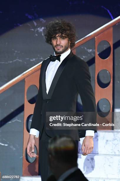 Marlon Teixeira walks the runway during the amfAR Gala Cannes 2017 at Hotel du Cap-Eden-Roc on May 25, 2017 in Cap d'Antibes, France.