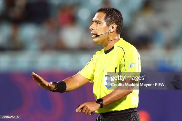 Referee Diego Haro during the FIFA U-20 World Cup Korea Republic 2017 group E match between New Zealand and Honduras at Cheonan Baekseok Stadium on...