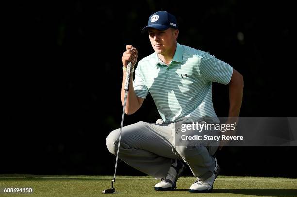 Jordan Spieth lines up a putt on the 11th green during Round Two of the DEAN & DELUCA Invitational at Colonial Country Club on May 26, 2017 in Fort...