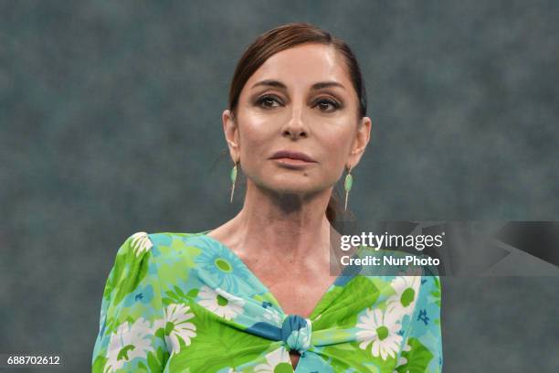 Azerbaijan's Vice President and First Lady Mehriban Aliyeva during the Women's Wrestling medal ceremony at the Baku 2017 4th Islamic Solidarity Games...