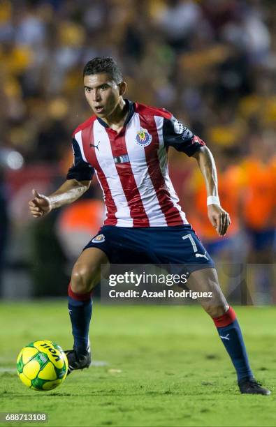 Orbelin Pineda of Chivas drives the ball during the Final first leg match between Tigres UANL and Chivas as part of the Torneo Clausura 2017 Liga MX...