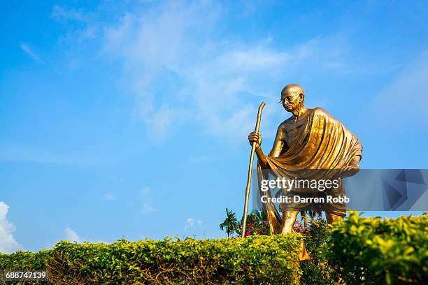 mahatma gandhi statue, port blair, andaman islands - gandhi stock-fotos und bilder