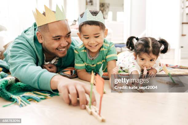 happiness to be a father - paper crown stock pictures, royalty-free photos & images