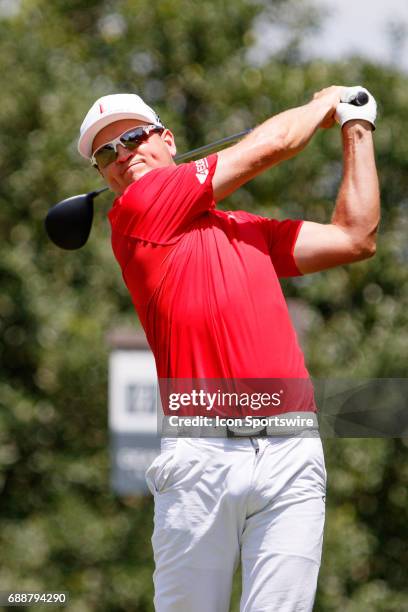 Zach Johnson plays his shot from the ninth tee during the second round of the Dean & Deluca Invitational on May 26, 2017 at Colonial Country Club in...