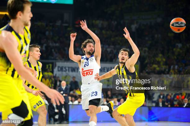 Sergio Llull, #23 of Real Madrid in action during the Turkish Airlines EuroLeague Final Four Semifinal A game between Fenerbahce Istanbul v Real...