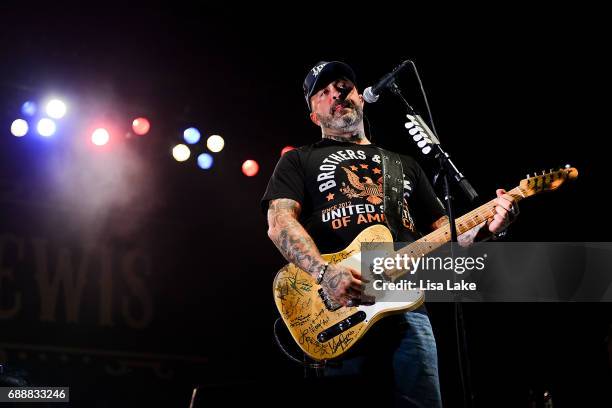 Aaron Lewis performs at Sands Bethlehem Event Center on May 26, 2017 in Bethlehem, Pennsylvania.