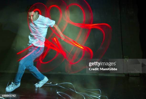 breakdancing - long exposure dancer stock-fotos und bilder