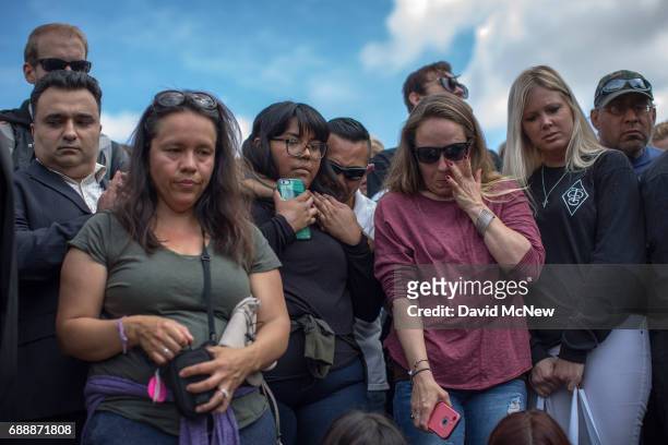 Fans mourn graveside after funeral services for Soundgarden frontman Chris Cornell at Hollywood Forever Cemetery on May 26, 2017 in Hollywood,...