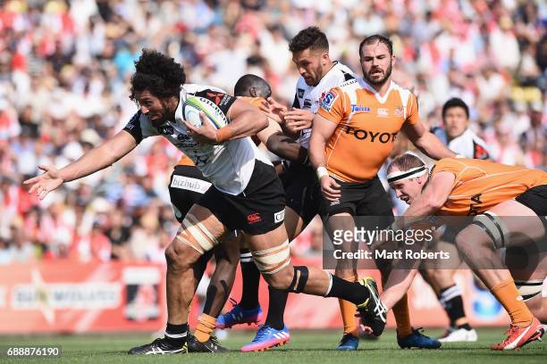 Sam Wykes of the Sunwolves makes a break to score a try during the Super Rugby Rd 14 match between Sunwolves and Cheetahs at Prince Chichibu Memorial...