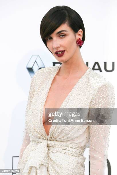 Paz Vega arrives at the amfAR Gala Cannes 2017 at Hotel du Cap-Eden-Roc on May 25, 2017 in Cap d'Antibes, France.