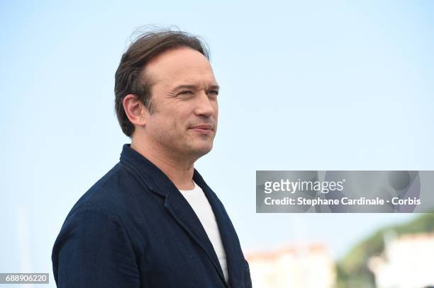 Actor Vincent Perez attends the "Based On A True Story" photocall during the 70th annual Cannes Film Festival at Palais des Festivals on May 27, 2017...