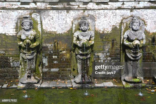 goa gajah temple - jayk7 bali temple stock-fotos und bilder