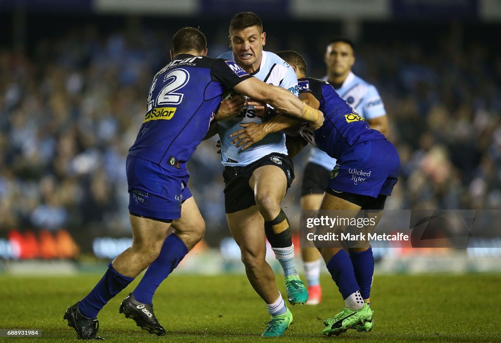 NRL Rd 12 - Sharks v Bulldogs