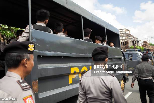 Police entourage simulates security detail to prepare for the arrival of Schapelle Corby at the Parole Board Office before she departs Indonesia....