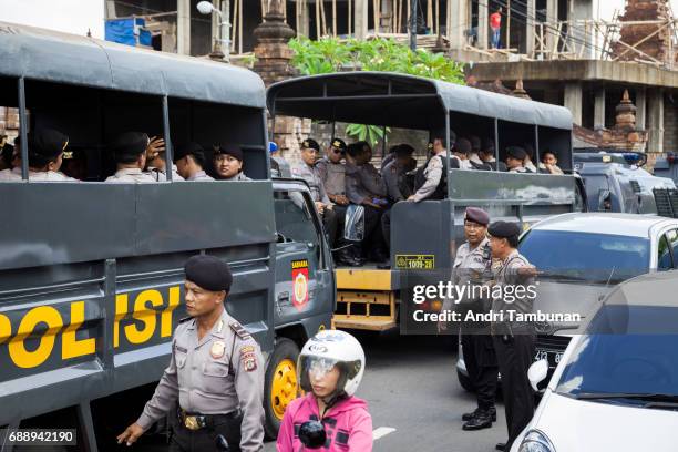 Police entourage simulates security detail to prepare for the arrival of Schapelle Corby at the Parole Board Office before she departs Indonesia....