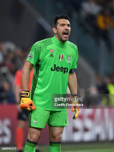 Gianluigi Buffon of Juventus shouts instruction during the UEFA Champions League Semi Final second leg match between Juventus and AS Monaco at...