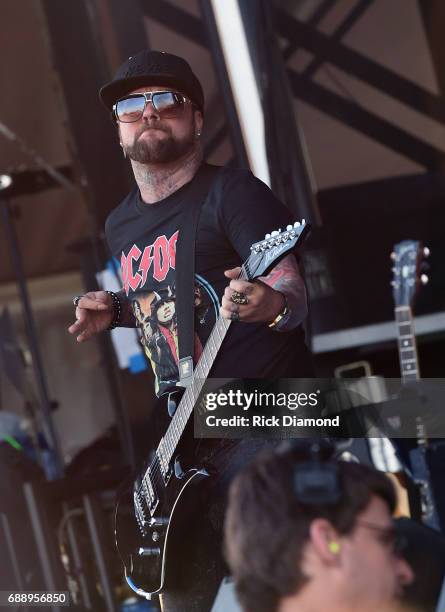 Big Ric Dj 207 Dj Big Rich Stock Photos, High-Res Pictures, and Images - Getty Images