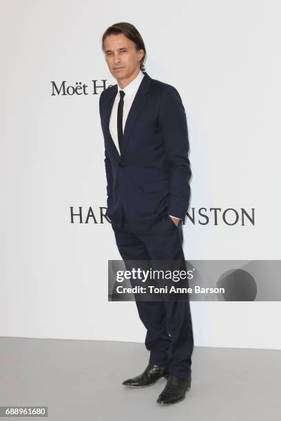 Olivier Martinez arrives at the amfAR Gala Cannes 2017 at Hotel du Cap-Eden-Roc on May 25, 2017 in Cap d'Antibes, France.