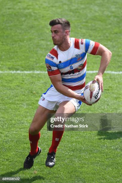 Lewis Perrin Rugby Oldham Rugby League Photos and Premium High Res Pictures - Getty Images
