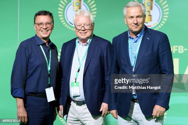 Former mayor of Berlin Klaus Wowereit arrives for the DFB Cup Final 2017 between Eintracht Frankfurt and Borussia Dortmund at Olympiastadion on May...