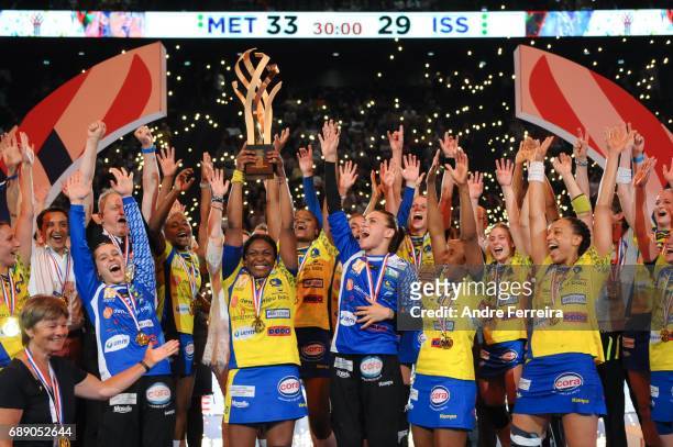 Players of Metz celebrate during the Women's handball National Cup Final match between Metz and Issy Paris at AccorHotels Arena on May 27, 2017 in...