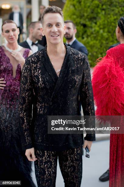 Jeremy Scott attends the amfAR Gala Cannes 2017 at Hotel du Cap-Eden-Roc on May 25, 2017 in Cap d'Antibes, France.