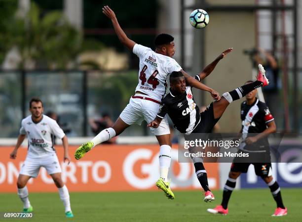 Kelvin of Vasco struggles for the ball with Nogueira of Fluminense during a match between Vasco and Fluminense part of Brasileirao Series A 2017 at...