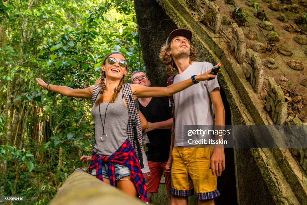 Amigos, explorar a Tailândia