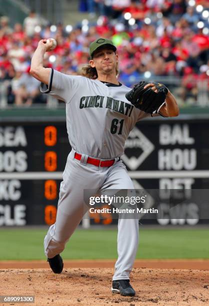 Starting pitcher Bronson Arroyo of the Cincinnati Reds throws a pitch in the first inning during a game against the Philadelphia Phillies at Citizens...