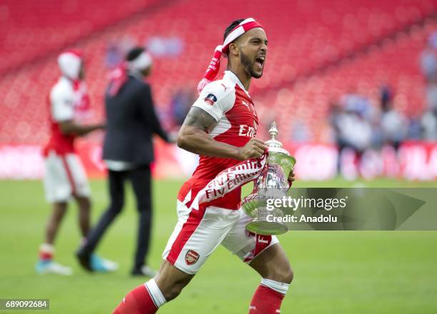 Arsenal O2 Walcott 200 Victor Walcott Stock Photos, High-Res Pictures, and Images - Getty ...