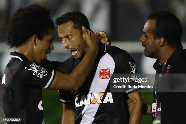 Nene of Vasco celebrates a scored goal against Fluminense during a match between Vasco and Fluminense part of Brasileirao Series A 2017 at Sao...