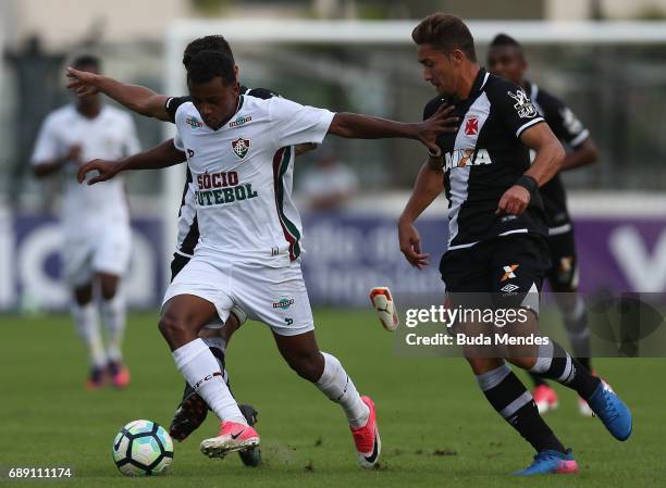 Jean of Vasco struggles for the ball with Maranhao of Fluminense during a match between Vasco and Fluminense part of Brasileirao Series A 2017 at Sao...
