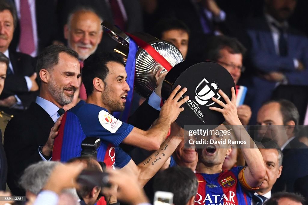 Deportivo Alaves vs Barcelona - Copa Del Rey Final