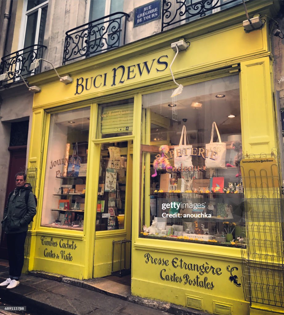 Entrada de Buci notícias loja em Paris, França