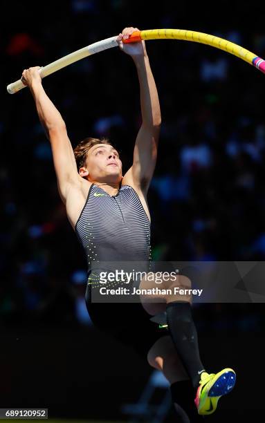 Armand Duplantis of Sweden competes in the pole vaultduring the 2017 Prefontaine Classic Diamond League at Hayward Field on May 27, 2017 in Eugene,...