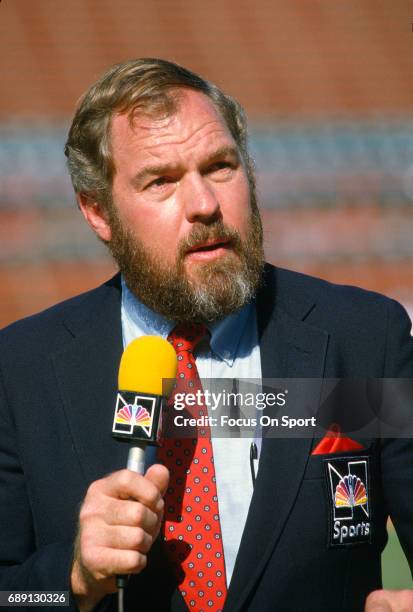 Football Color Commentator Nbc Sports 1980s Photos and Premium High Res Pictures - Getty Images