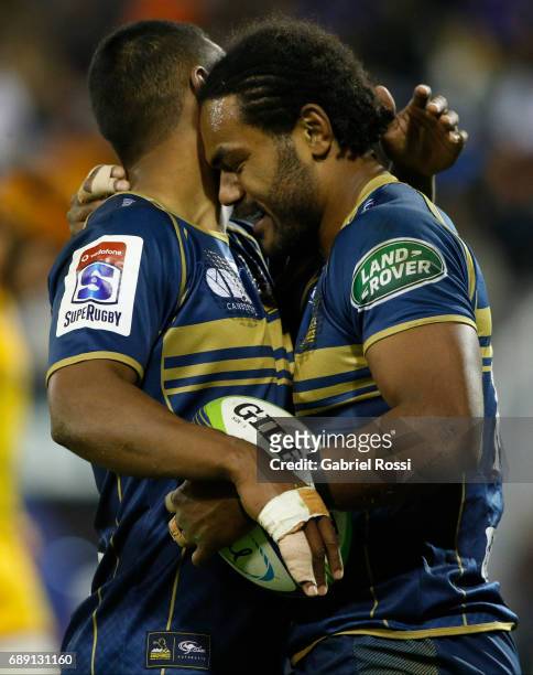 Henry Speight of Brumbies celebrates after scoring a try during a match between Jaguares and Brumbies as part of Super Rugby Rd 14 at Jose Amalfitani...
