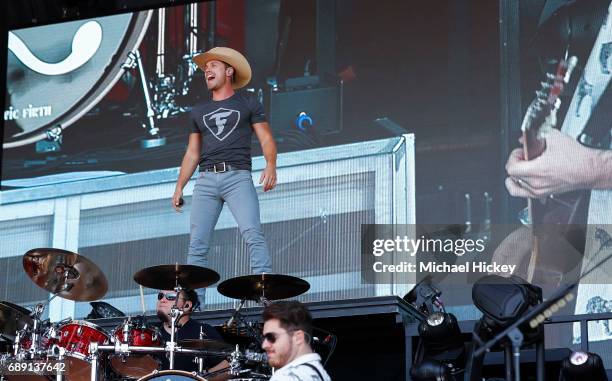 Dustin Lynch performs at the Firestone Legends Day concert at Indianapolis Motor Speedway on May 27, 2017 in Indianapolis, Indiana.