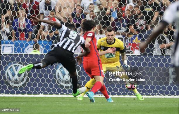 Alexandre Letellier of SCO Angers stop the ball over Edinson Cavani of Paris Saint-Germain during the French Cup Final match between Paris...