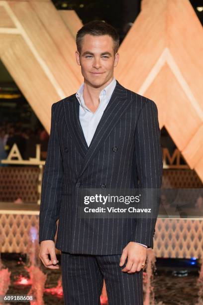 Actor Chris Pine attends the "Wonder Woman" Mexico City premiere at Parque Toreo on May 27, 2017 in Mexico City, Mexico.