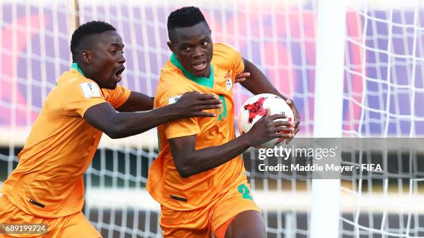 Patson Daka of Zambia, right, celebrates with Harrison Chisala after scoring a goal during the FIFA U-20 World Cup Korea Republic 2017 group C match...