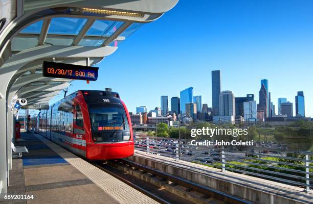 houston, texas - metro transporte fotografías e imágenes de stock