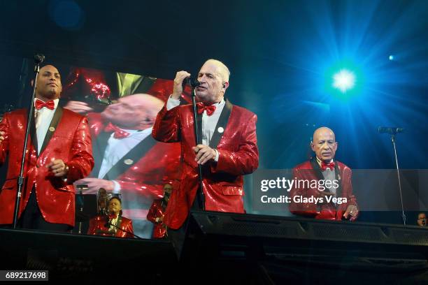 Jerry Rivas 159 Jerry Rivas Stock Photos, High-Res Pictures, and Images - Getty Images
