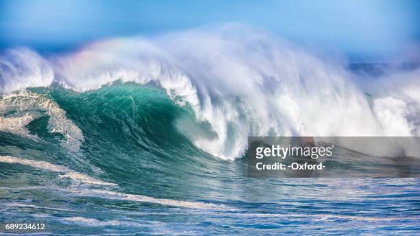 wave in pacific ocean - pacific ocean imagens e fotografias de stock