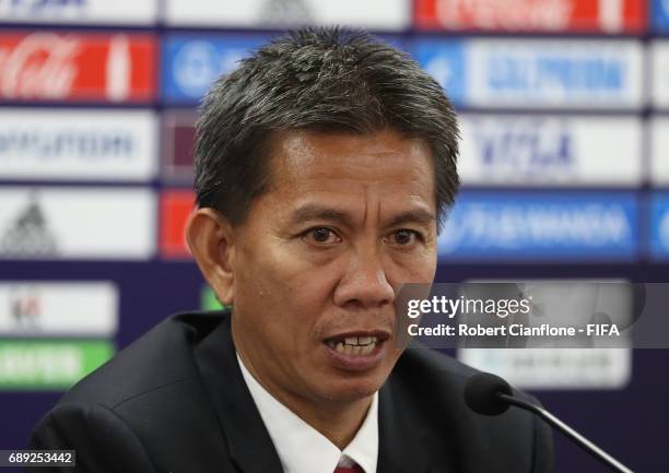 Vietnam coach Anh Tuan Hoang speaks to the media after the FIFA U-20 World Cup Korea Republic 2017 group E match between Honduras and Vietnam at...