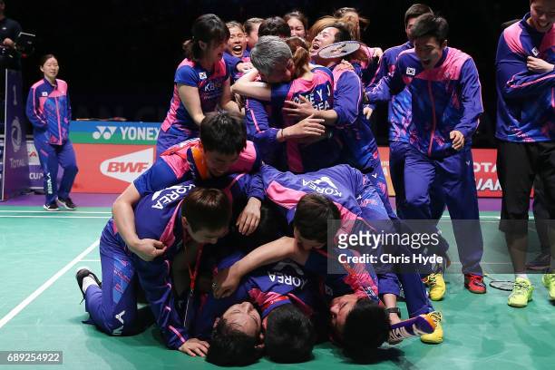 Korea celebrate after winning the Final match against China during the Sudirman Cup at the Carrara Sports & Leisure Centre on May 28, 2017 in Gold...